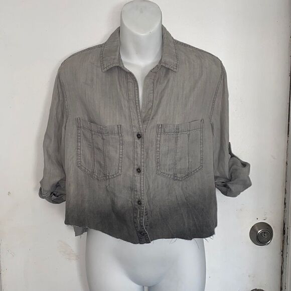 BELLA DAHL Grey Dip Dye Chambray Roll Sleeve Crop - Picture 1 of 4